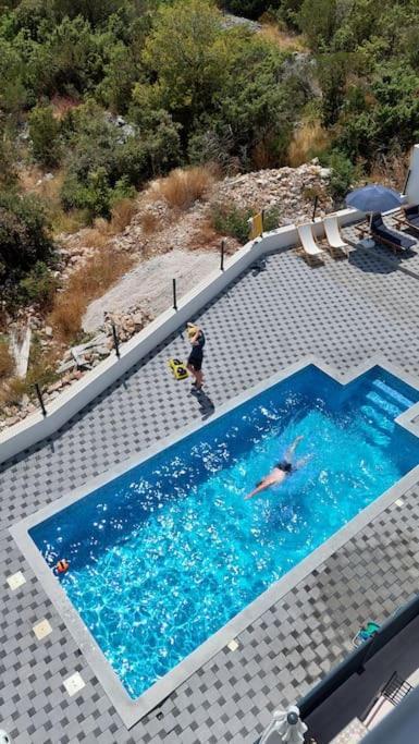 Apartment Vista Oasis With Pool And Terrace Трогир Екстериор снимка